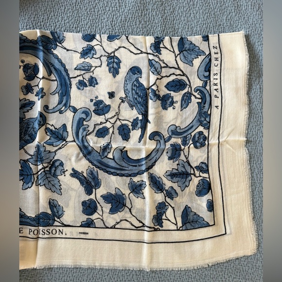 NWT SezanePio Scarf - Sezane x Antoinette Poisson Blue Birds Print - Picture 4 of 7
